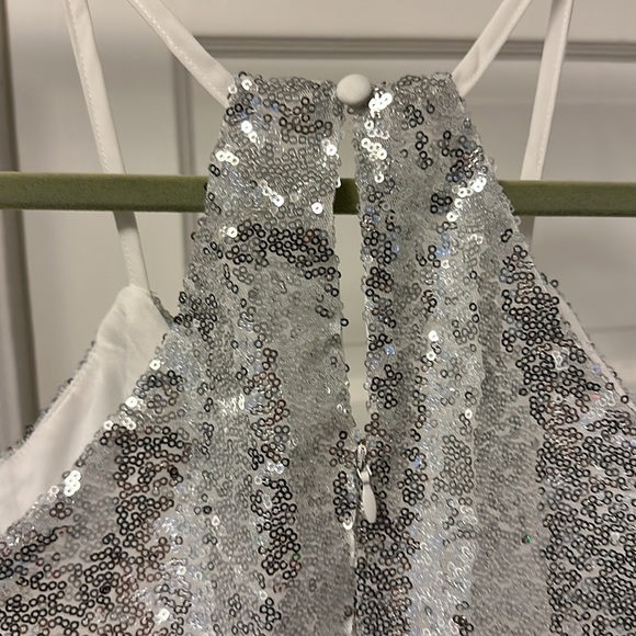 NWT silver sequin Lulu’s Dress 🪩 - Picture 9 of 14
